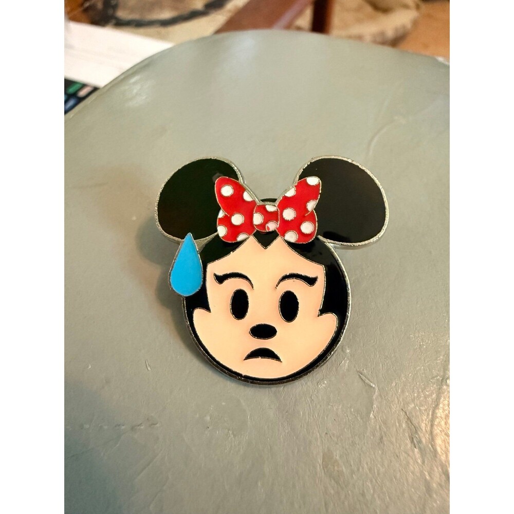 Disney pin